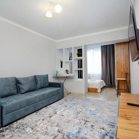 Cozy Studio In The Best Area! 3 Almatı Dış mekan fotoğraf
